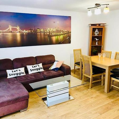 Family Relax In The Seaside Town With Parking Villa Hastings Exterior photo