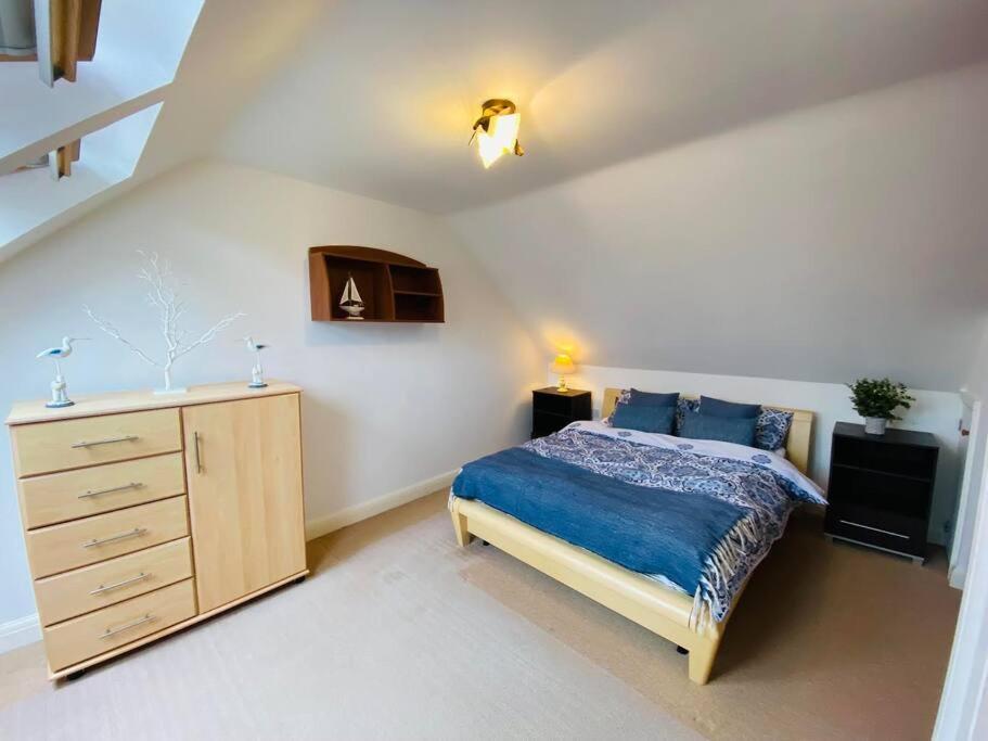 Family Relax In The Seaside Town With Parking Villa Hastings Exterior photo