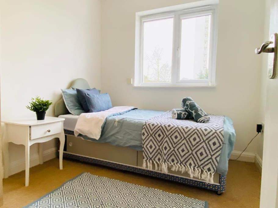 Family Relax In The Seaside Town With Parking Villa Hastings Exterior photo