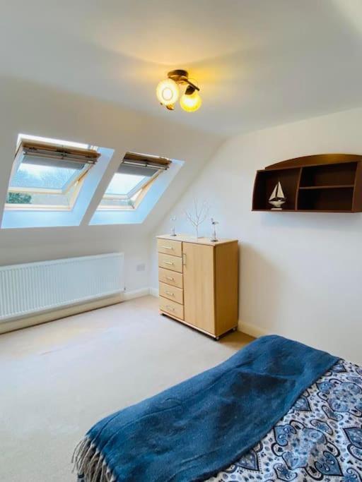 Family Relax In The Seaside Town With Parking Villa Hastings Exterior photo