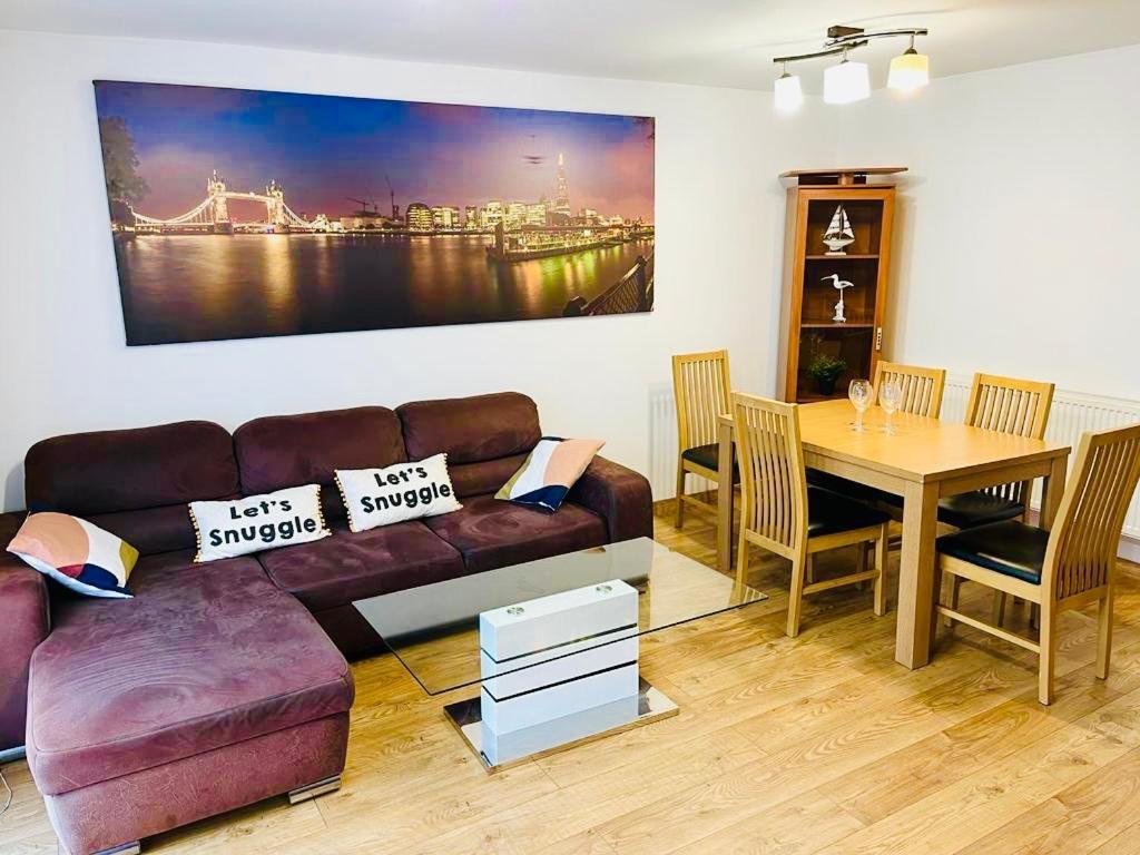 Family Relax In The Seaside Town With Parking Villa Hastings Exterior photo