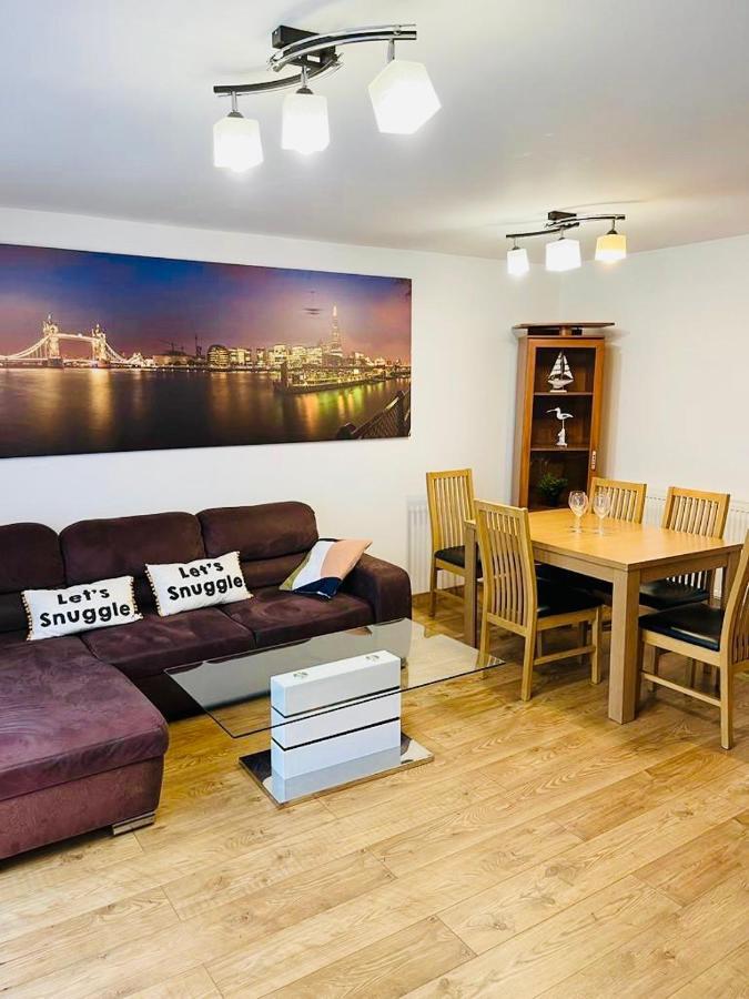 Family Relax In The Seaside Town With Parking Villa Hastings Exterior photo